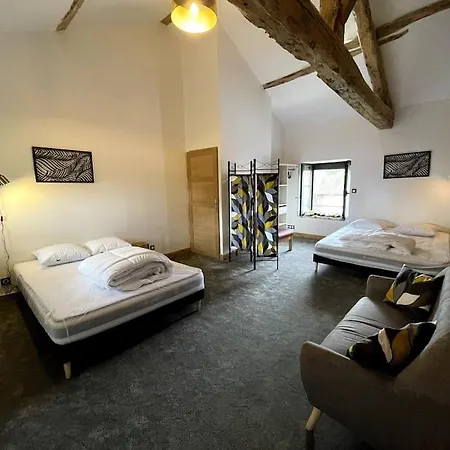 A La Campagne Au Bord D'un 8 Personnes *